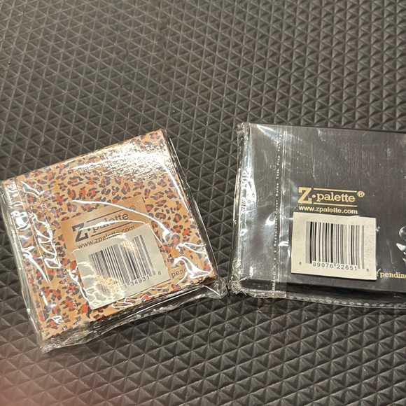 Z palette small lot of 2 - Picture 2 of 2